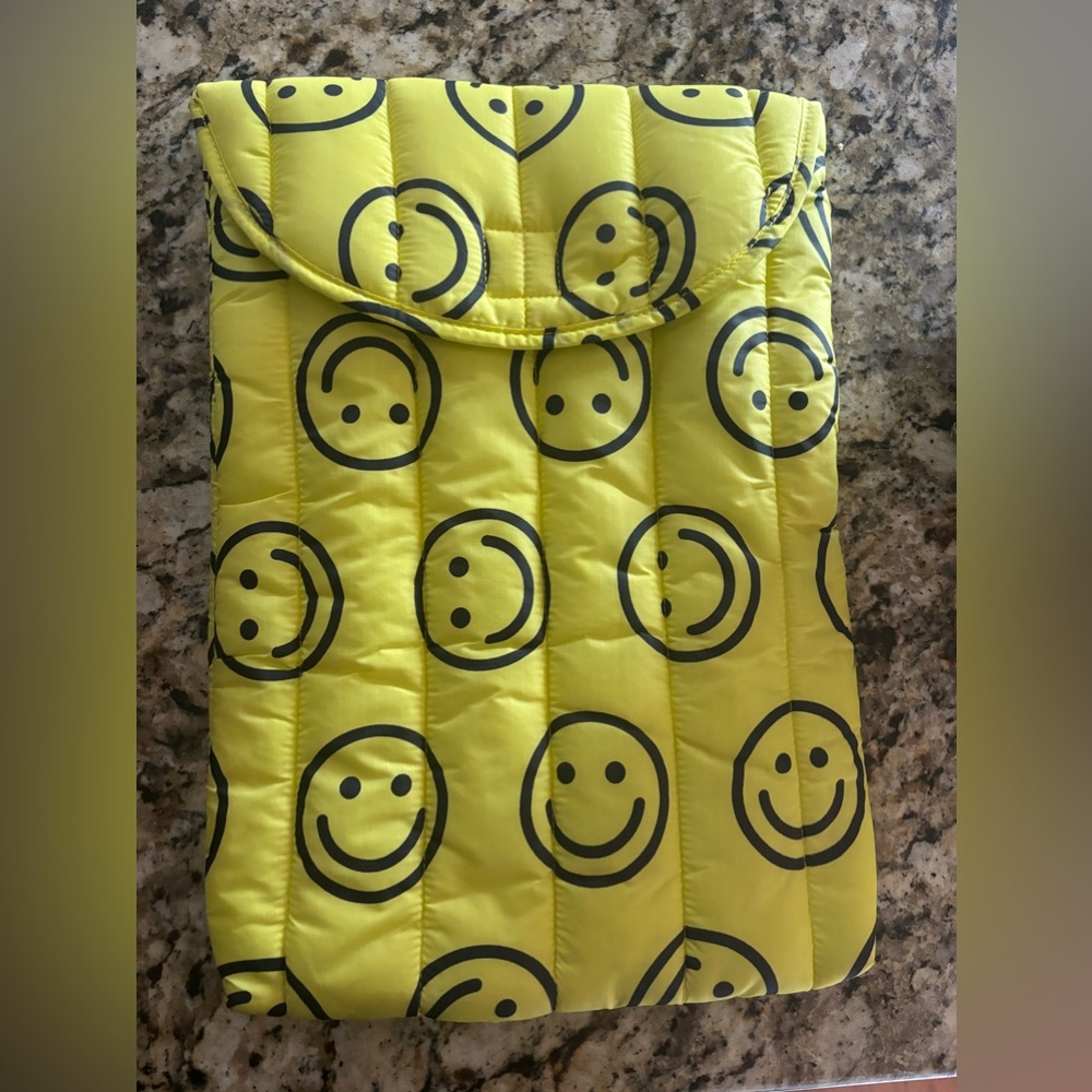 Baggu laptop sleeve